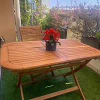 Tavolo in legno di acacia