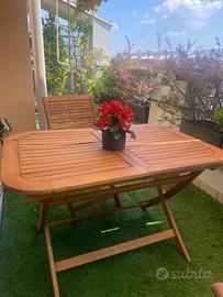 Tavolo in legno di acacia