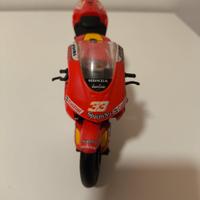 Modellino MotoGP Honda Marco Melandri numero 33