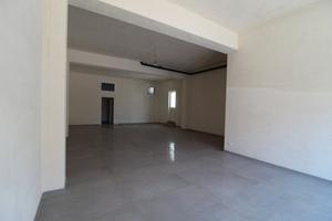 Locale commerciale via Belvedere Villa Castelli