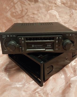 Autoradio vintage Methodo AM/FM con mangianastri 