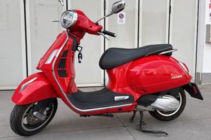 Vespa GTS Super 300 hpe - 2023