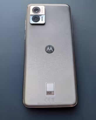 Motorola Edge 30 Neo colori acciaio con due cover