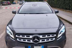 MERCEDES GLA 200 D Automatic SPORT