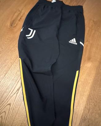 Pantaloni juventus