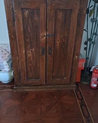 Mobile Rustico in Legno