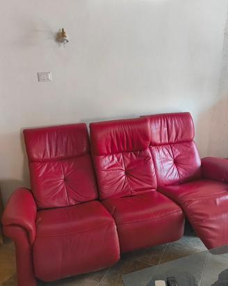 Divano in pelle pregiata,  sedute regolabili