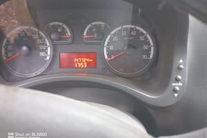 Auto in bon condizioni generali. Tetto panoramico