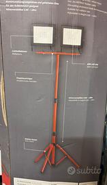 Doppio led con asta tot 100w