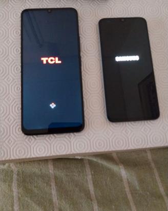 2 cellulari un tcl e un samsung