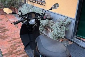 Piaggio 1 Active Elettrico (125cc) - 1700km