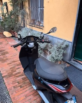 Piaggio 1 Active Elettrico (125cc) - 1700km