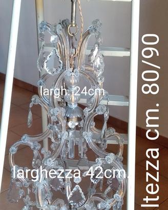 LAMPADARIO  IN CRISTALLO CON PENDENTI 