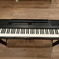 Yamaha P515 piano digitale con mobile 3 pedali