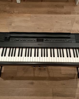 Yamaha P515 piano digitale con mobile 3 pedali
