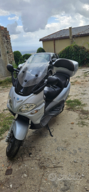 Piaggio X9 500