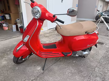 Vespa LX 125