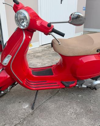 Vespa LX 125