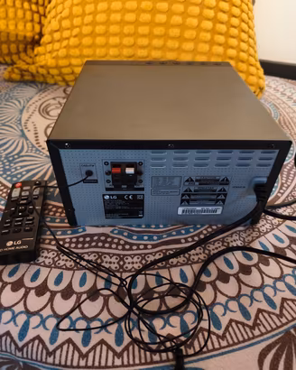 Stereo Micro HI-FI LG con Telecomando da riparare.