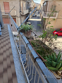 Appartamento con balcone in via Calabria