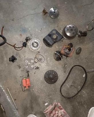 RICAMBI PER VARI SCOOTER EPOCA E NON