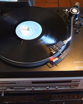 Grundig PS-1010 giradischi e Grundig V-7200 amplif