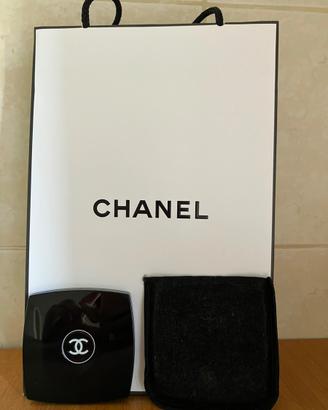 Specchietto  Chanel con custodia e saccheto