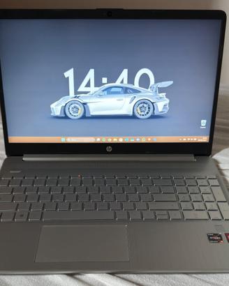 HP 15s 15,6" – Ryzen 5 – 16GB RAM – SSD 512GB