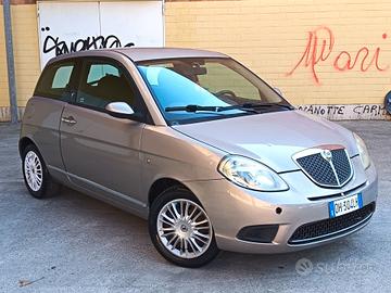 Lancia Ypsilon 1.2 benz 100.000km NEOPATENT
