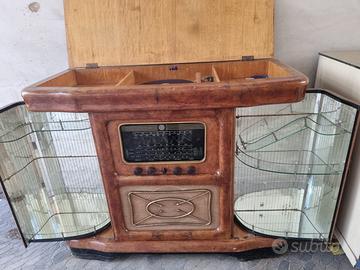 Mobile Radio Bar Vintage Anni 50 con Giradischi