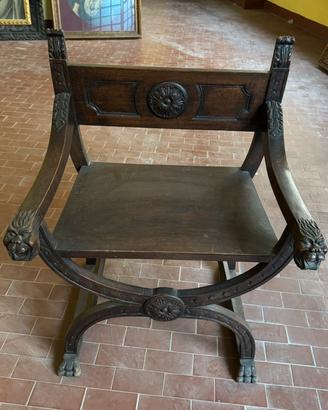Coppia di poltrone in nice in stile Savonarola