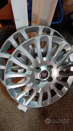 2 borchie originali FIAT (Punto)