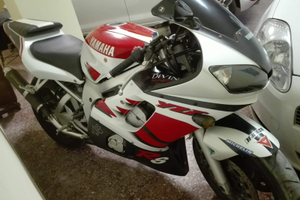 Yamaha r6 yzf anno 99