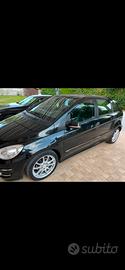 Mercedes B 200