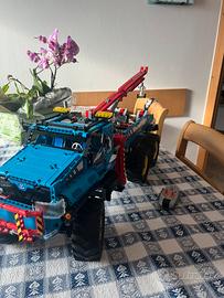 Lego Tecnick camion con gru radiocomandato