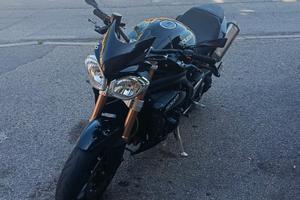 Triumph Speed triple 1050