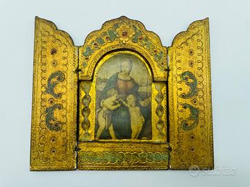 Trittico devozionale in legno dorato