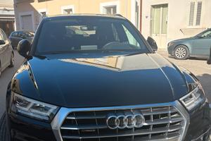 AUDI Q5 S-line