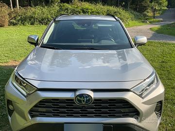 TOYOTA RAV 4   AWD i