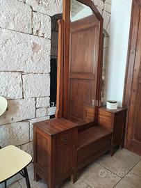 Mobile antico con specchio per negozi casa vacanza