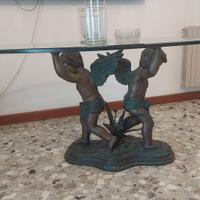 tavolo in cristallo molto con putti 