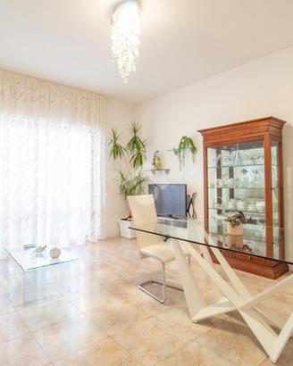 4 LOCALI A RIETI
