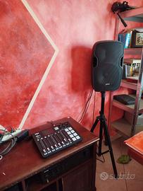 DJ: Mixer + casse attive  + supporti casse