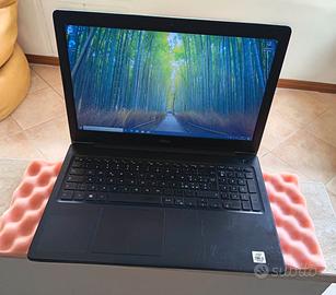 Dell 15,6" FHD i3-10th 750GB MVMe 16GB DDR4 Win11