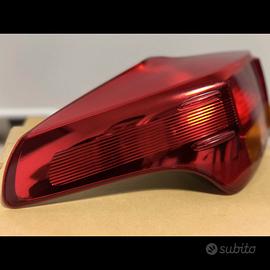 Toyota Rav 4 2013-2015 SX Faro Fanale Posteriore
