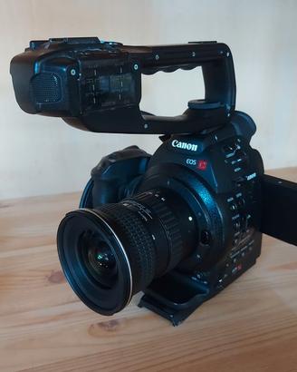 Canon C100, usata ma perfettamente funzionante.