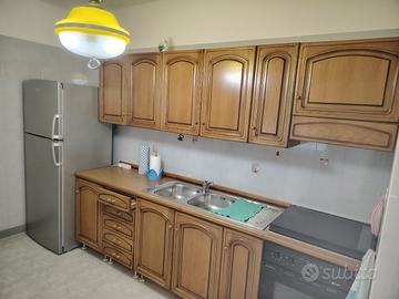 Cucina completa di elettrodomestici