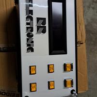 CONSOLE PER DISPLAY GIGANTE 