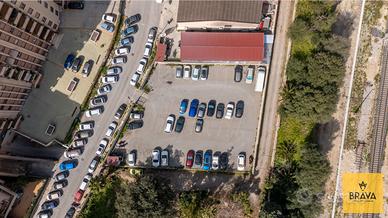 Ampio posteggio in Via Salvatore Puglisi