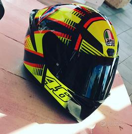 Casco raro, firmato vr46